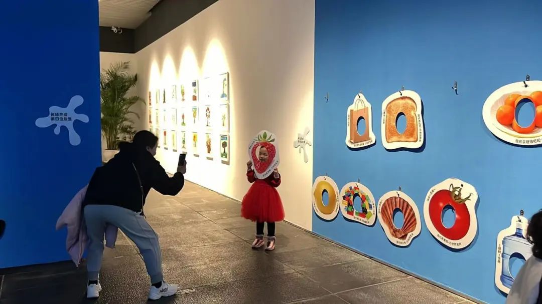 DƬ
